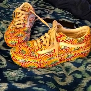 Multi color vans tennis shoes size 7.5